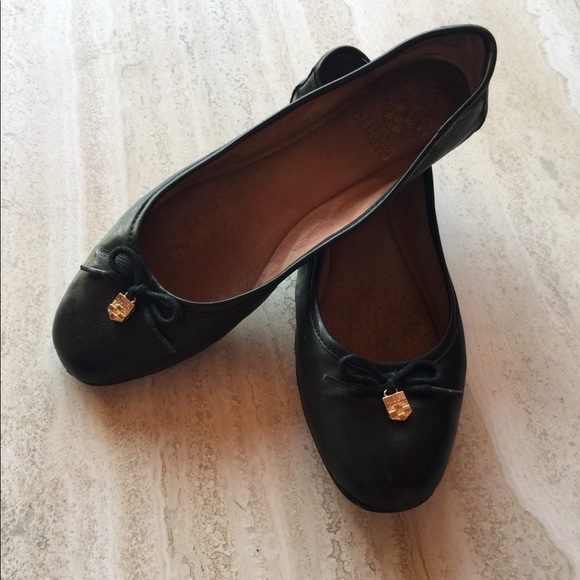 vince camuto patent leather flats